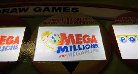 How did two tickets sold at the same gas station win the Mega Millions jackpot?